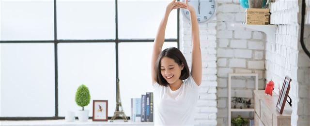 8 động tác giãn cơ giúp bạn cải thiện giấc ngủ tự nhiên.