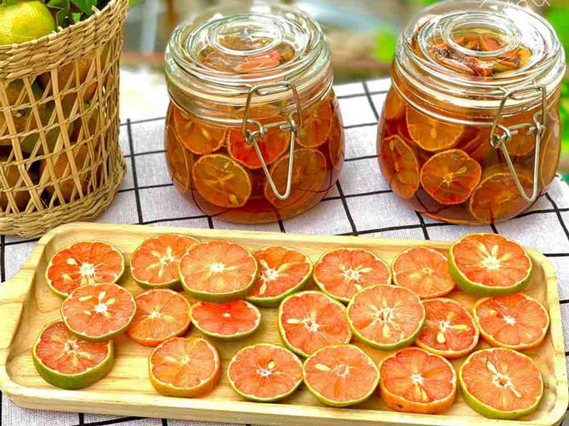 Nước chanh đào ngâm mật ong nên uống sau bữa sáng khoảng 30 phút