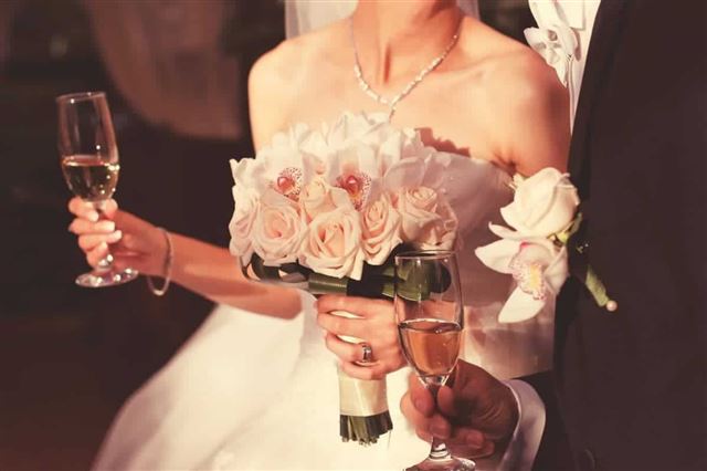 Gợi ý lựa chọn rượu vang cho tiệc cưới